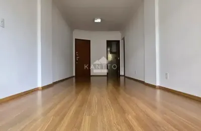 Apartamento 2 quartos suíte de frente  , elevadores, portaria com identificação facial em plena rua dr. romualdo, ensolarado com varanda