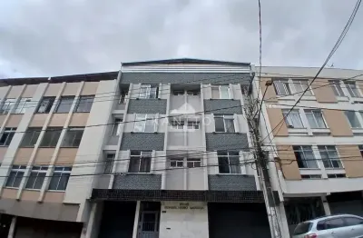Apartamento três quartos com garagem, fundos com vista