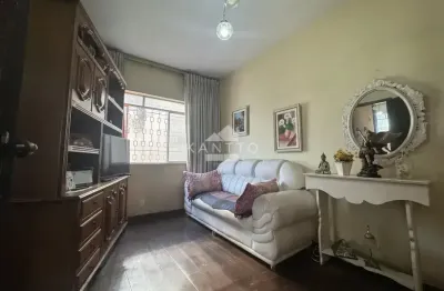Casa com 5 dormitórios, 3 suítes, Jardim Glória, Juiz de Fora
