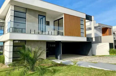 Casa duplex alto padrão no alphaville  4 quartos, 04 suítes de esquina em juiz de fora minas gerais.