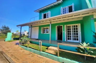 Sobrado 03 dorm à venda no bairro bella torres com 172 m² de área privativa - 2 vagas de garagem