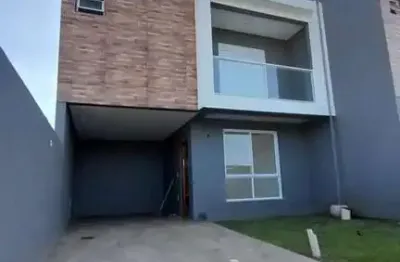 Sobrado 03 dorm à venda no bairro praia azul com 148 m² de área privativa - 1 vaga de garagem