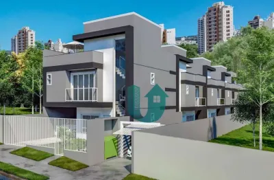 Sobrado triplex em condomínio com 3 quartos sendo 1 suite - portão