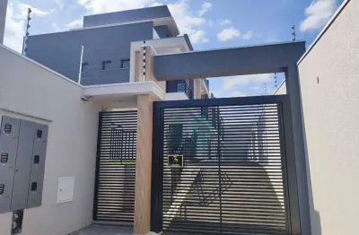 Sobrado triplex em condomínio com 3 quartos, sendo 1 suite e 2 vagas - bacacheri