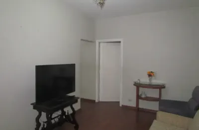 Apto para venda de 72m² com 2 dormitórios excelente localização.