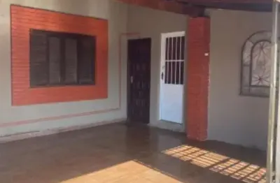 Casa com 2 quartos à venda na dr. luís vergueiro, 10, centro, sarapuí