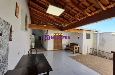 Casa em condomínio fechado com 2 quartos para alugar na Rua Vital de Mello, 10, Jardim Residencial Villa Amato, Sorocaba por R$ 3.200