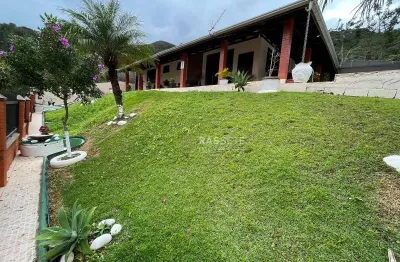 Linda casa com vista para o mar na praia de são miguel, penha-sc