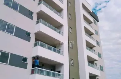 Apartamento finamente mobiliado no residencial laguna