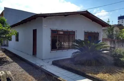 Casa com 3 quartos à venda na Marechal Olímpio Falcuniéri Da Cunha, 222, Centro, Navegantes