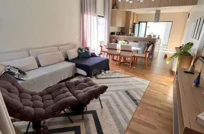 Linda casa alto padrão 400 metros do mar em navegantes/sc