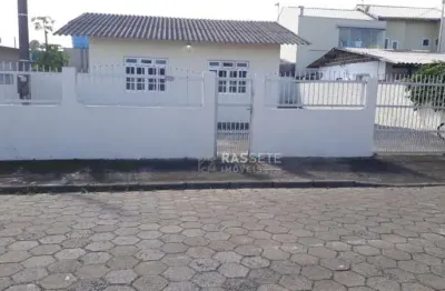 Casa com 3 quartos à venda na Rua Guilherme Palumbo, 170, Centro, Navegantes