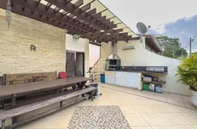 Sobrado à venda, 160m², 05 quartos, 3 banheiros, área gourmet com churrasqueira, 3 vagas, paulicéia, são bernardo do campo