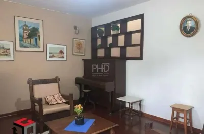 Casa, com 03 quartos - 4 vagas de garagens - nova petrópolis