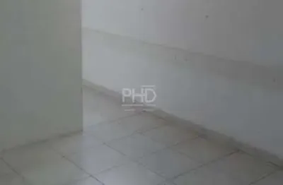 Sala comercial 30m² com 1 banheiro 1 vaga de garagem