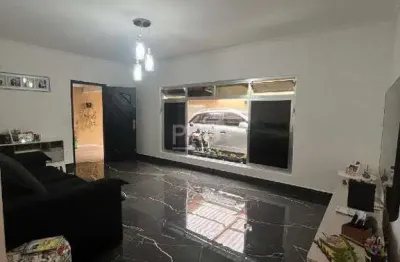 Casa com 2 quartos, sendo 1 suites, 4 vagas de garagem - vila rosa