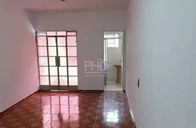 Sobrado residencial 3 quartos com suíte em Planalto, SBC – aluguel: R$2.500