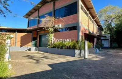 Amplo galpão na velha central com 2405m² de área total