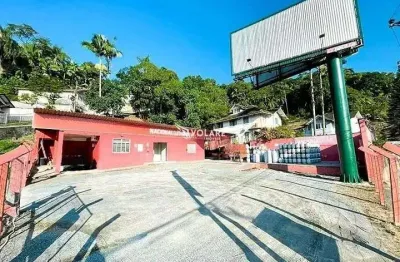 Casa comercial na rua amazonas 80m² útil, amplo pátio para manobra - r$ 5.900,00