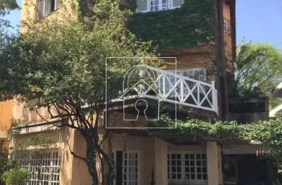 Casa com 4 quartos para alugar na Rua General Vitorino Monteiro, Vila Romana, São Paulo