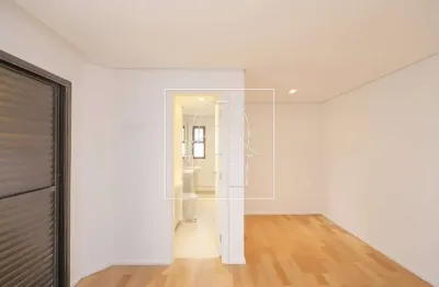 Apartamento à venda em moema com 4 quartos, sendo 2 suítes, 200m²