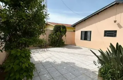 Casa com 2 quartos à venda na rua armando salles de oliveira, 25, vila todos os santos, indaiatuba por r$ 699.000