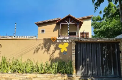 Casa com 3 quartos à venda na edno alves de oliveira, 450, castelão, fortaleza por r$ 850.000