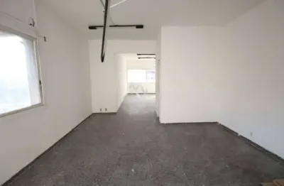 Excelente sala comercial no centro do rio, com piso em granito e extremamente espaçosa!!