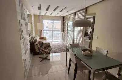 Apartamento 3 quartos mobiliado com armários e infra na freguesia