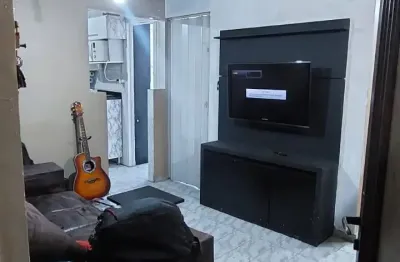Apartamento com 2 dormitórios e vaga de garagem na cohab