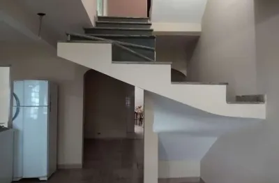 Casa com 4 quartos à venda na Rua Ribeirão Preto, 198, Centro, Diadema