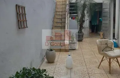 Casa com 3 quartos à venda na Rua Monte Castelo, 178, Centro, Diadema