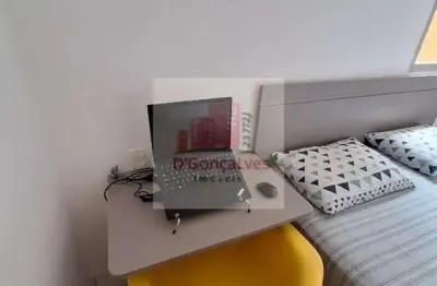Lindo apartamento, todo reformado. planejados em todos os cômodos. cozinha com cooktop, forno, depurador. garagem livre e coberta, com depósitos para guardar coisas. sapateira em drywall com porta. mó