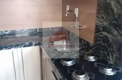 Apartamento com dois dormitórios, uma vaga de garagem. armários planejados em todos os ambientes, com cooktop e forno