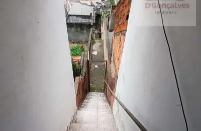 Casa antiga, valor levando em consideração o terreno do imóvel