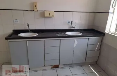 Casa comercial para alugar na Avenida Antônio Piranga, 112, Centro, Diadema