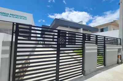 Casa com 2 quartos à venda na Rua Domingos Barbosa, Forquilhas, São José