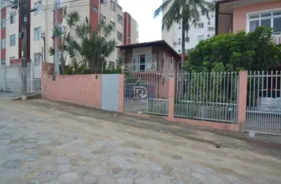 Casa com 7 quartos à venda no Areias, São José 