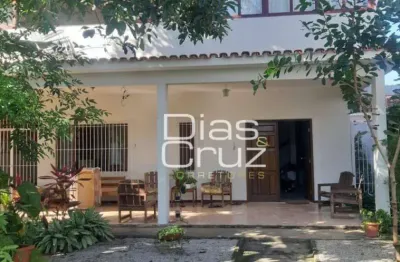 Casa com 4 quartos à venda na Rua São Francisco, 100, Centro, Rio das Ostras