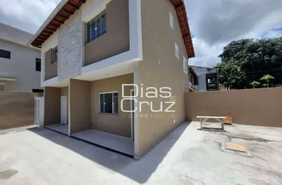 Duplex em condomínio no ouro verde com 2 quartos, rio das ostras