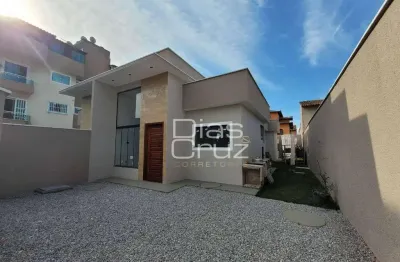 Casa linear a 100m da rodovia amaral peixoto, no bairro enseada das gaivotas