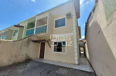 Linda casa independente com 3 dormitórios, sendo 2 suítes, localizada no tranquilo e valorizado bairro recreio, em rio das ostras.