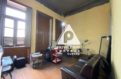 Sobrado à venda, 14 quartos, 2 suítes, centro - rio de janeiro/rj