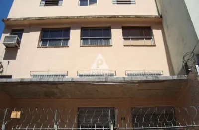 Predio 2 andares com loja no térreo, elevador, estacionamento, 4 banheiros, 8 salas, 2 recepções na praça da bandeira. oportunidade!