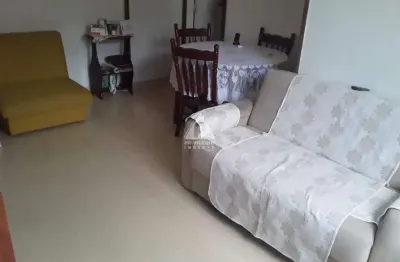 Apartamento de 2 quartos na rua joaquim palhares, andar alto, arejado e iluminado, com sala, banheiro social, cozinha, área de serviço e garagem..