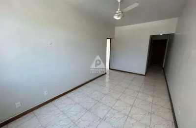 Apartamento 2 quartos com dependência e vaga escriturada
