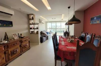 Apartamento todo reformado, 4 quartos, 4 banherios, 4 vagas, 160m2 -tijuca?rj.