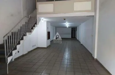 Galpão a venda, 3 pavimentos, 2 banheiros, 1 cozinha ampla, rio comprido-rj