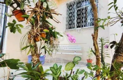 Apartamento 3 quartos amplos, boa localização próximo a praça e comércio