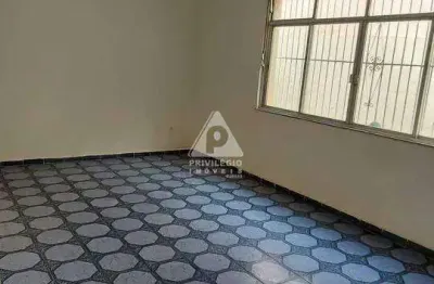 Vendo apartamento de 3 quartos com 75 m² no rio comprido.